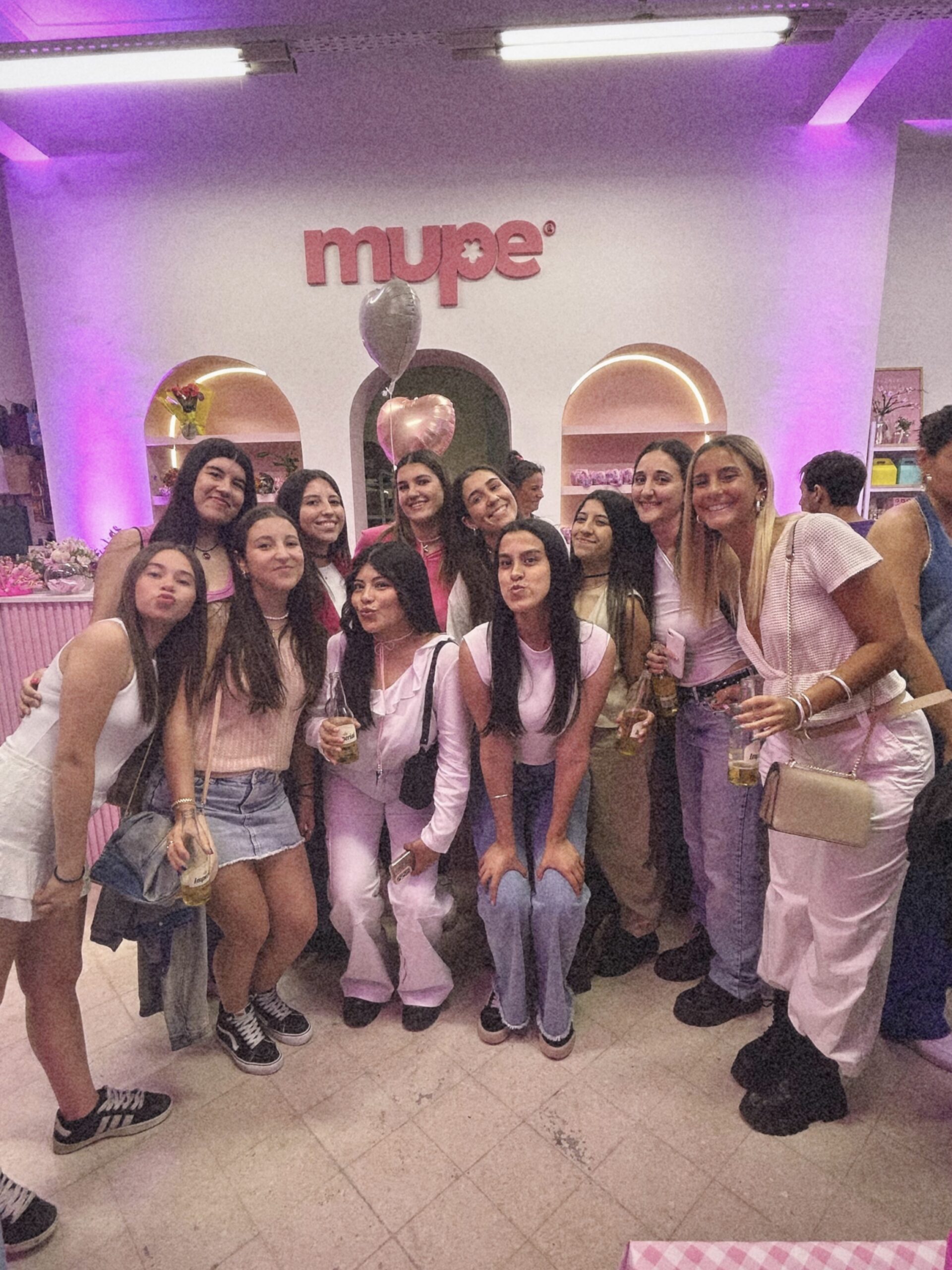 Edited in Tezza with: VINYL, Brillo, & Temperatura