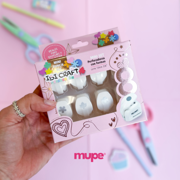 Set de 8 mini perforadoras con formita